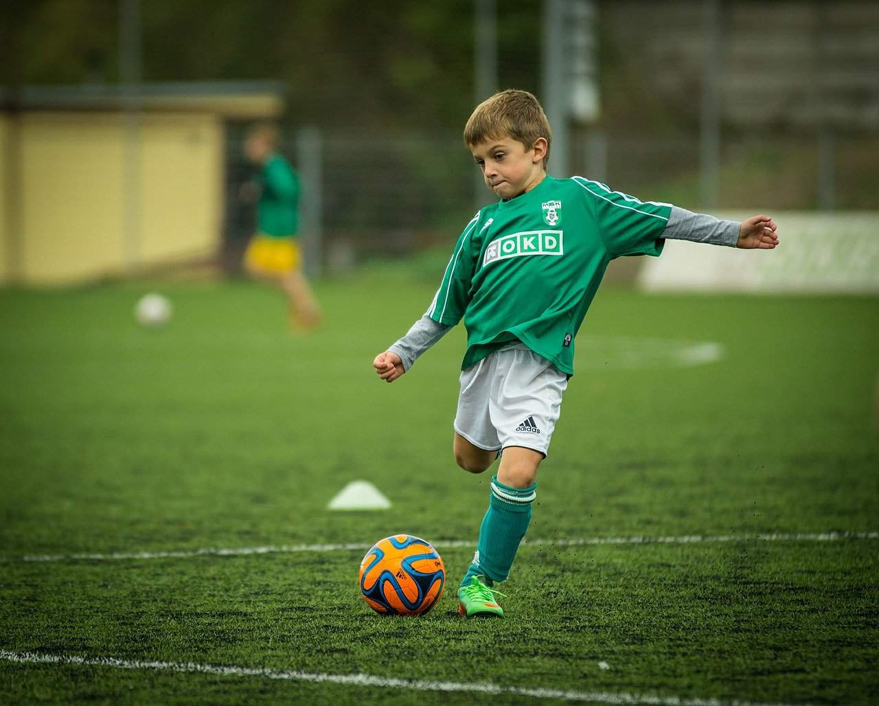 child-g52904745f_1280
